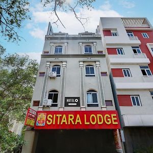 Hotel O Hanuman Pet Near Railway Station